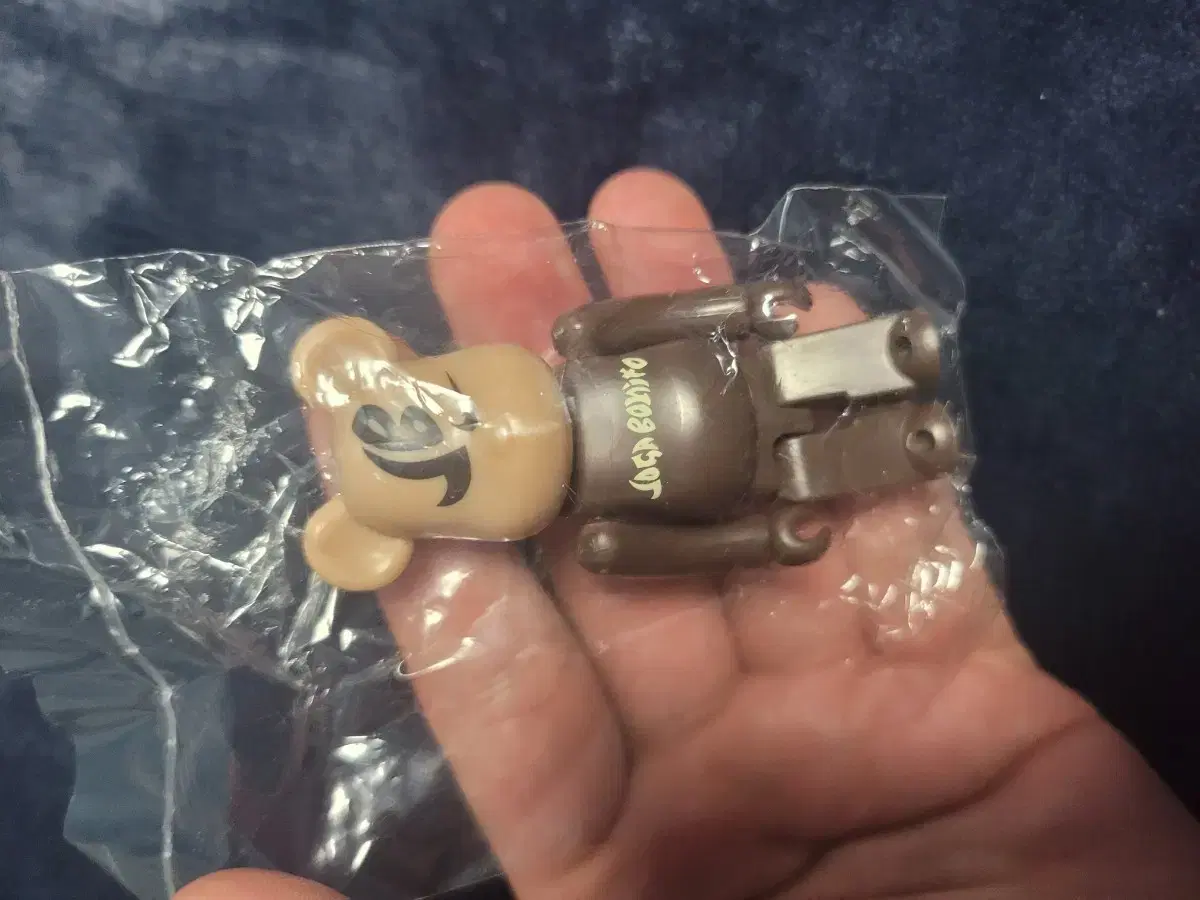 thumbnail-0